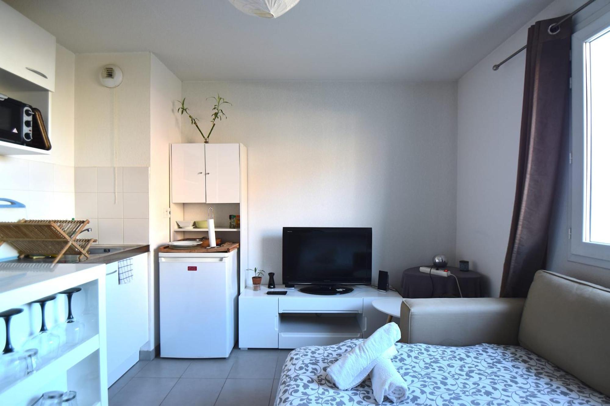 Studio Gare St Roch 1Er Etage - Air Rental モンペリエ エクステリア 写真